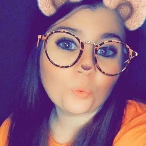 Meet your Posher, Nancy